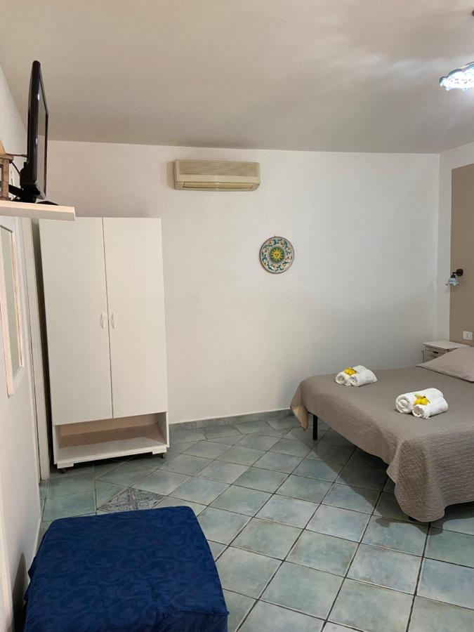 Casa Isabella Loc Turist Br Apartamento Lípara Exterior foto