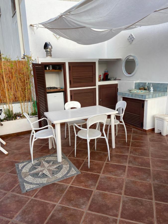 Casa Isabella Loc Turist Br Apartamento Lípara Exterior foto