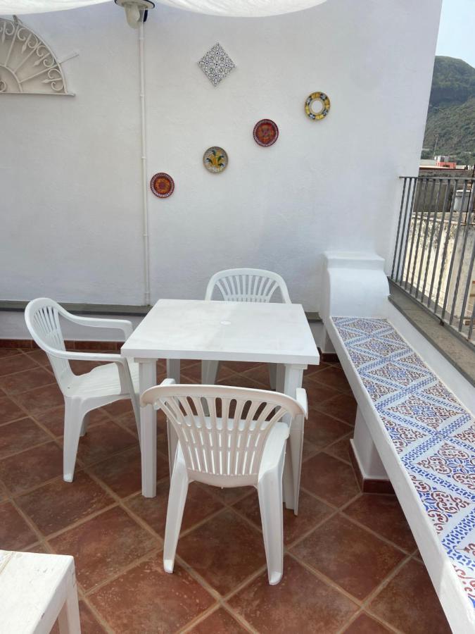 Casa Isabella Loc Turist Br Apartamento Lípara Exterior foto
