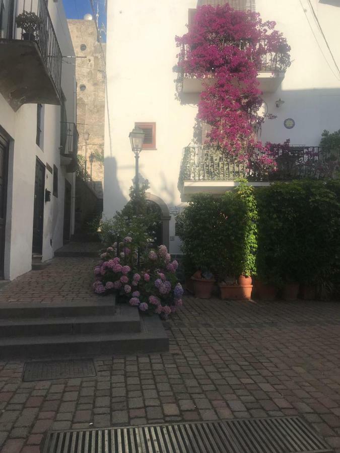 Casa Isabella Loc Turist Br Apartamento Lípara Exterior foto